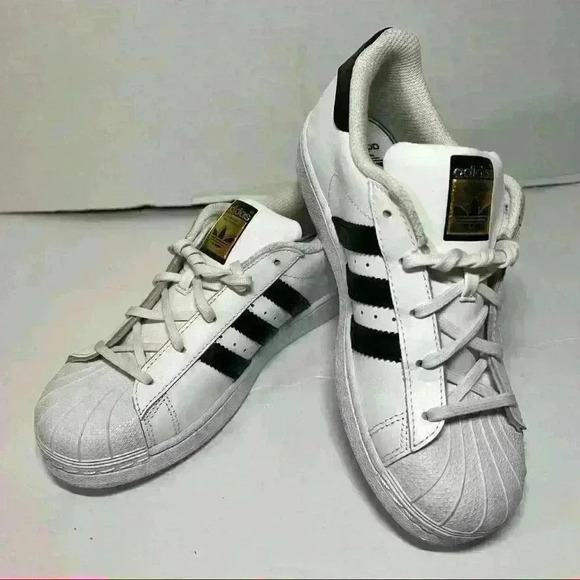 ADDIAS Unisex Kid’s Superstar White Black Stripe Sz 3 School Preppy Classic - Picture 2 of 11